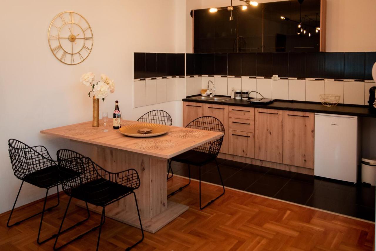 Lux Stan Na Dan Pozarevac Apartman Kültér fotó