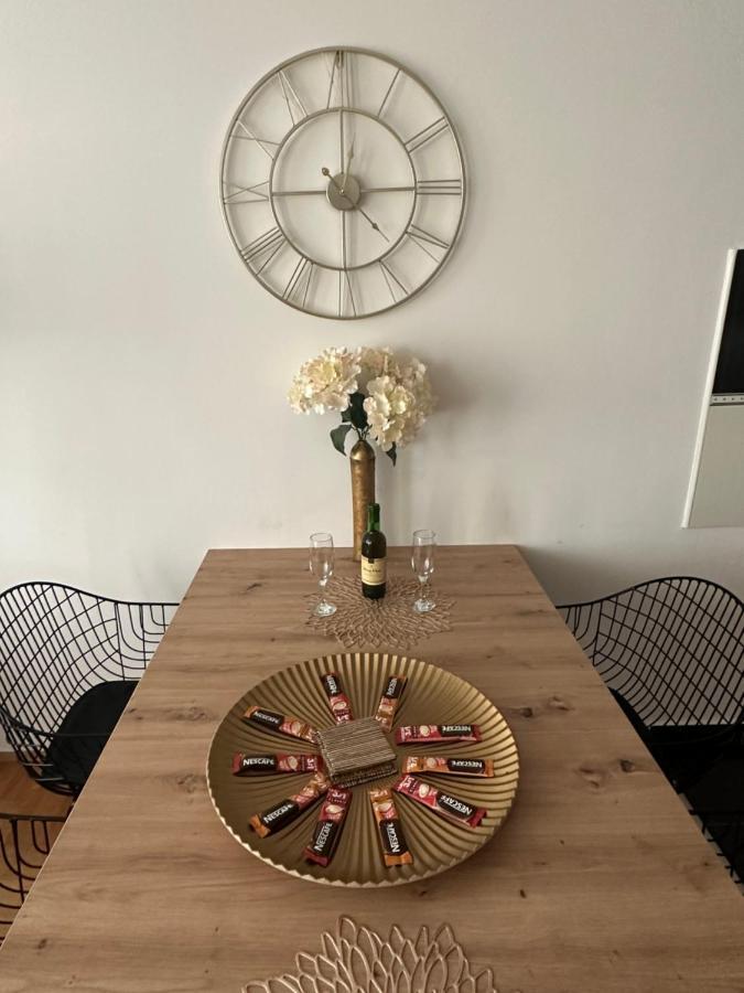 Lux Stan Na Dan Pozarevac Apartman Kültér fotó